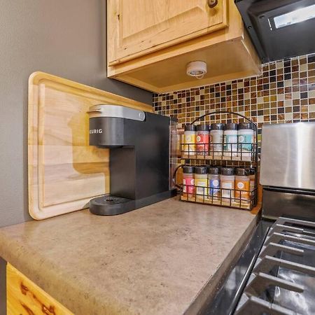 Charming Victorian Home - 2 Minutes To Downtown Lancaster Eksteriør billede