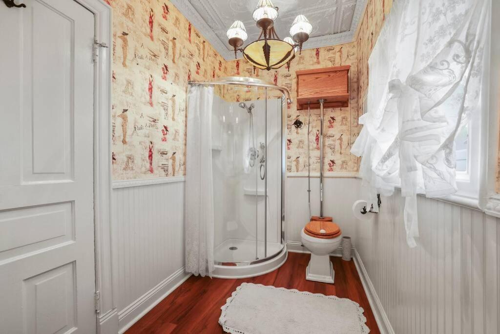 Charming Victorian Home - 2 Minutes To Downtown Lancaster Eksteriør billede